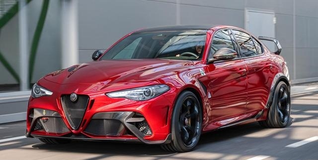 Giulia GTA/GTAm国内实车曝光！比M3、M4更战斗！