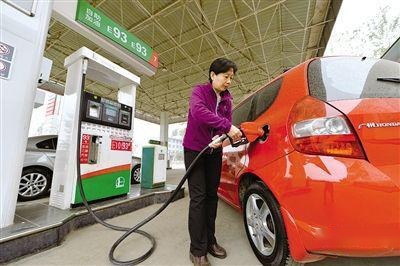 油价调整新消息，2020年起，全国油价下降