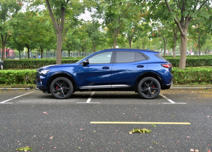 25万想买动感SUV，选别克昂科威S还是大众途观X？