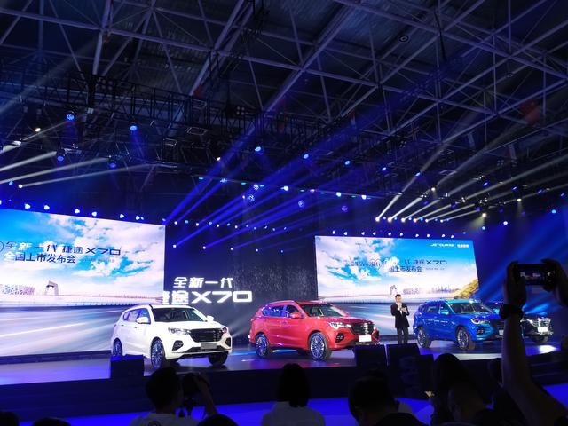 外观、内饰升级明显，捷途全新X70上市，最低不到7万元