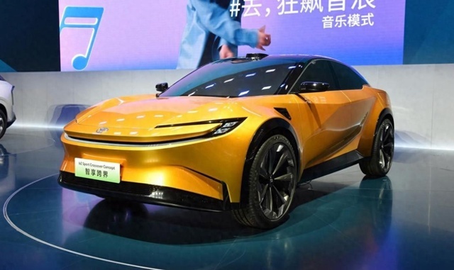 丰田C-HR “继任者”？全身肌肉感线条 将于2024年量产