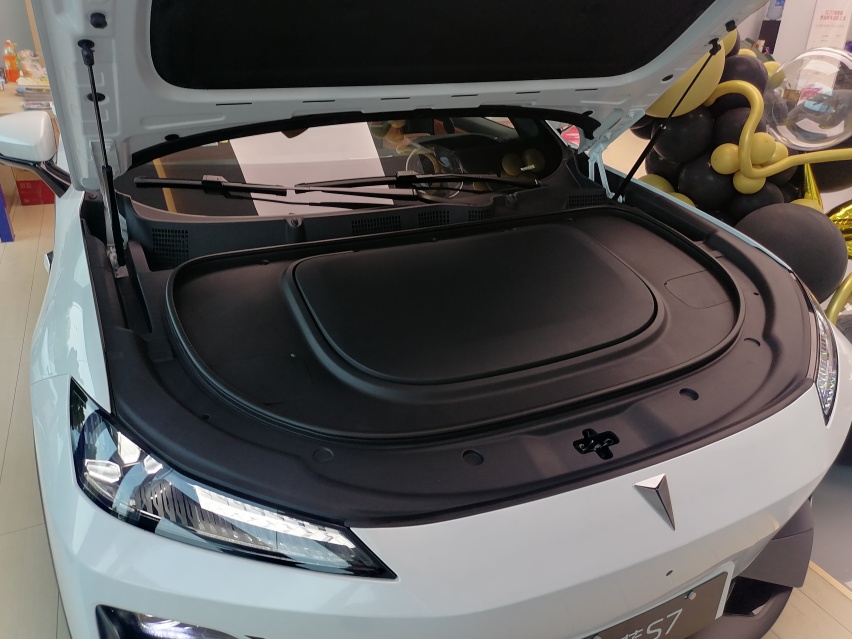 详解深蓝S7增程版：轴距2900mm，推荐中配121MAX增程版