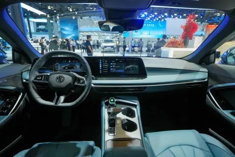 2024广州车展丨首个NGP高阶智驾迎来OTA MG7 2025款亮相