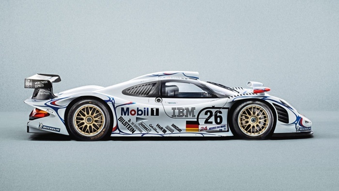 实拍911 GT1：摊牌了，这就是价值两个亿的保时捷