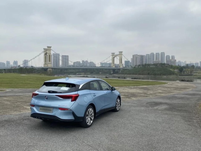 试驾微蓝6 PHEV、微蓝7：别克的插混与纯电各自有何特点