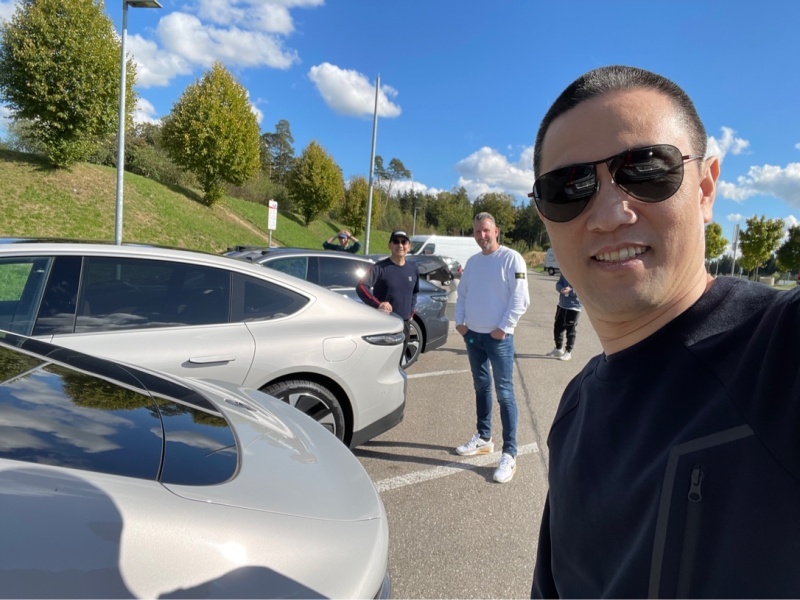 李斌在欧完成蔚来ET7长测 布局欧洲市场