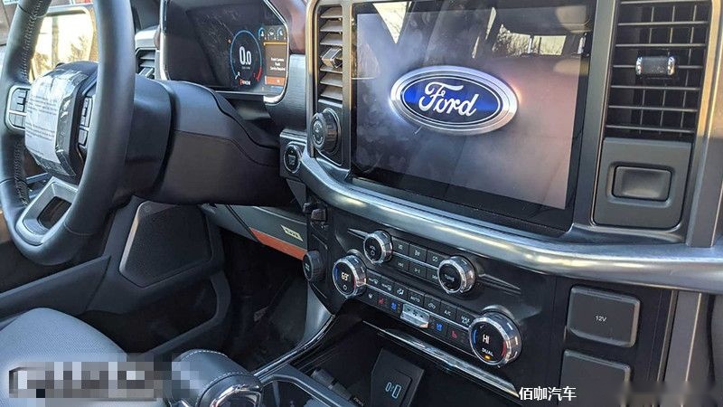 2021-ford-f-150-leaked-interior-photo (4).jpg