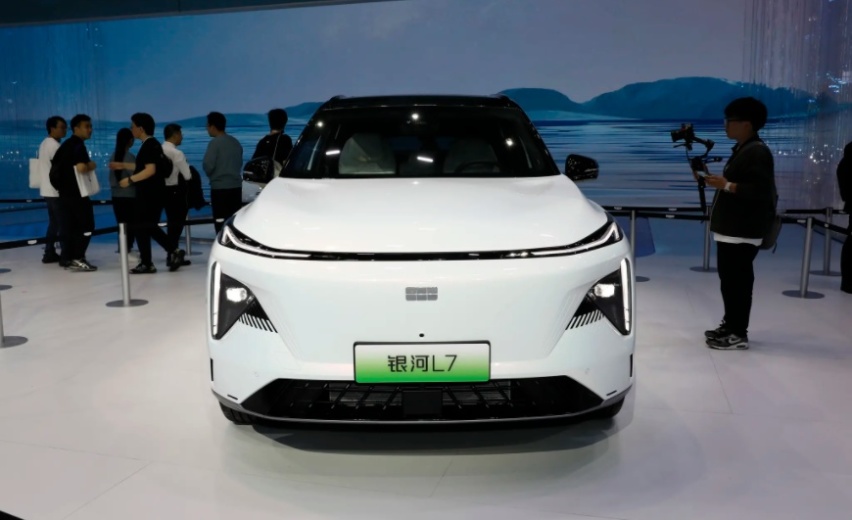好家伙又来一“卷王”，银河L7售13.87万起，综合续航超1300公里