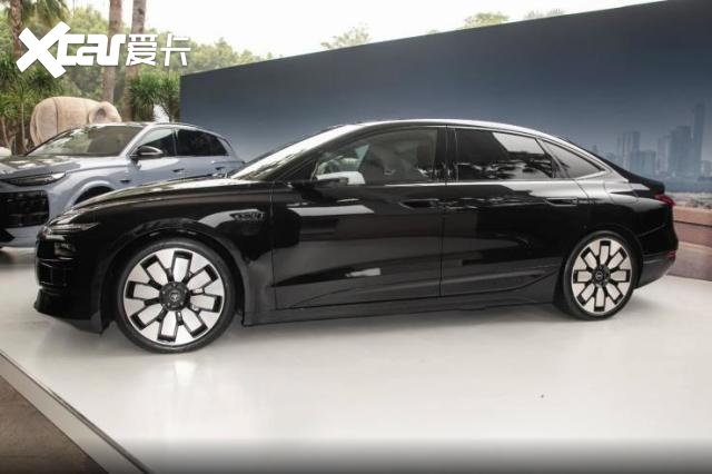 奥迪这次线万起售比燃油版还便宜(图8)