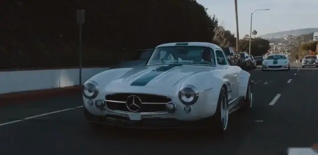 30万的特斯拉Model 3改成千万神车奔驰300SL，看完心动了！