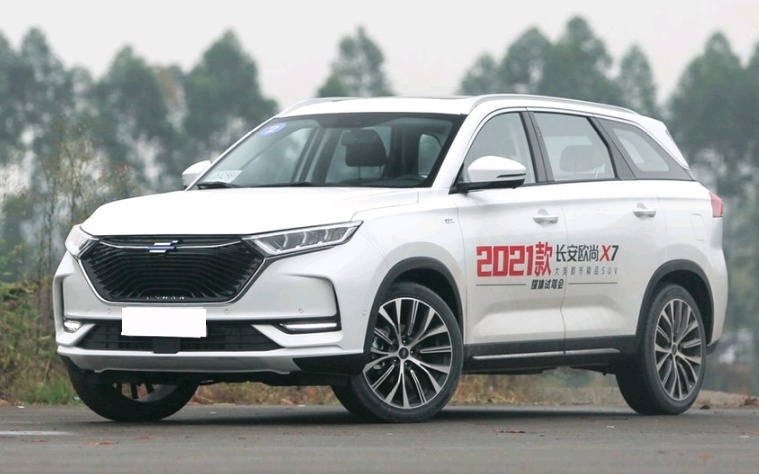 长安新款大5座SUV，1.5T强动力发动机，7万多起