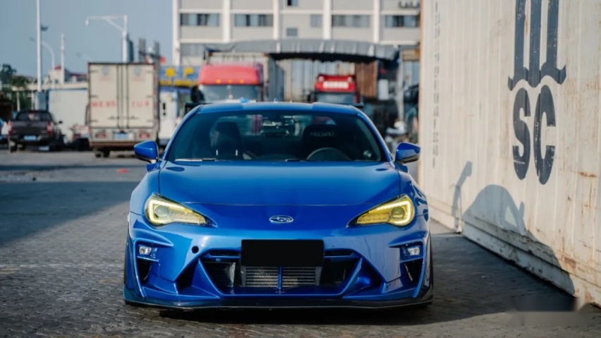 改装清单远超18cm的斯巴鲁BRZ，试遍OHLINS、ARAGOSTA