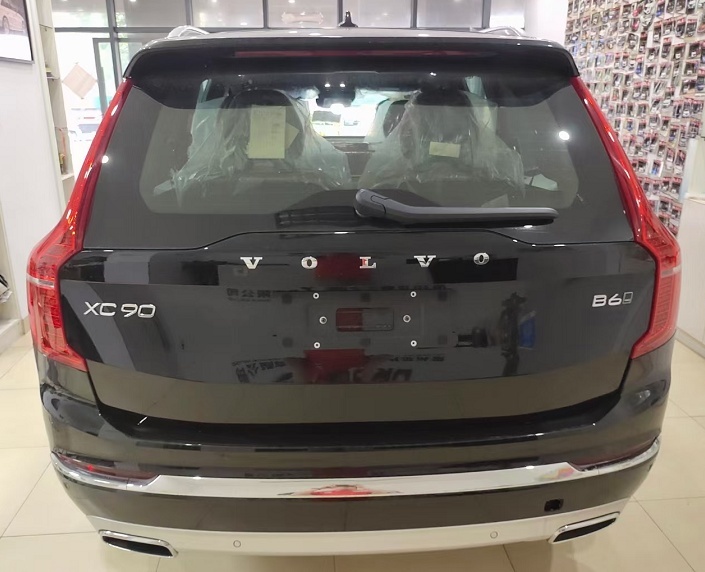 连降12万！体验沃尔沃XC90，机械增压+轻混，内饰你认可吗？
