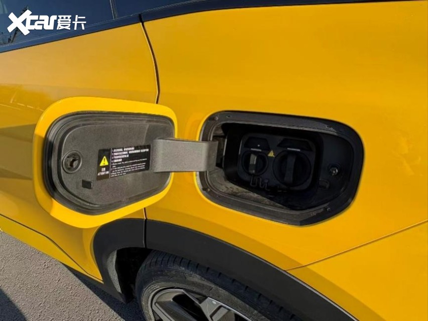 全新深蓝S07长续航版：630km+华为ADS SE，真的太香了