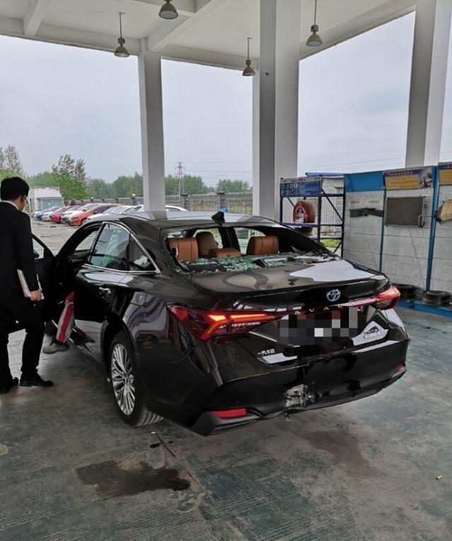 新一代“神车”亚洲龙真的好吗？事故之后才看到真相