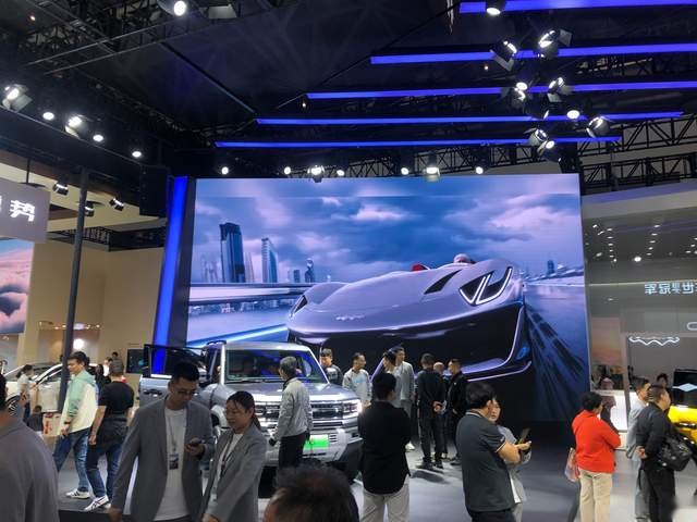方程豹西安车展亮剑：新能源越野标杆“豹”力全开！豹5加推新车型