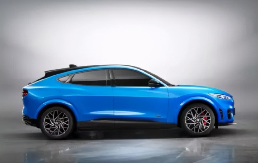 福特电动车Mustang Mach-E姗姗来迟还是恰逢其时?