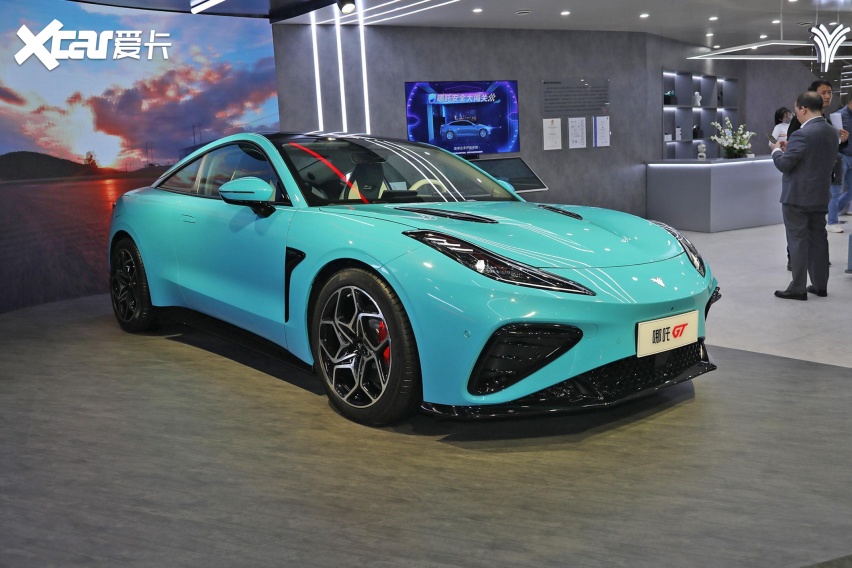 十几万买跑车，还得靠中国品牌，双门GT售17.88万起，续航560km