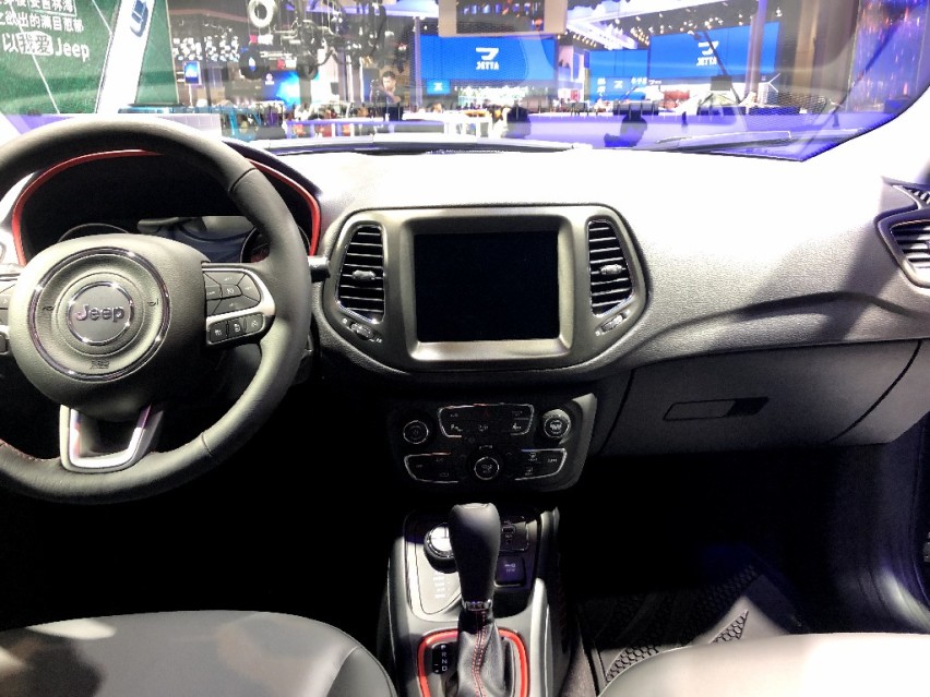 上海车展实拍——JEEP指南者