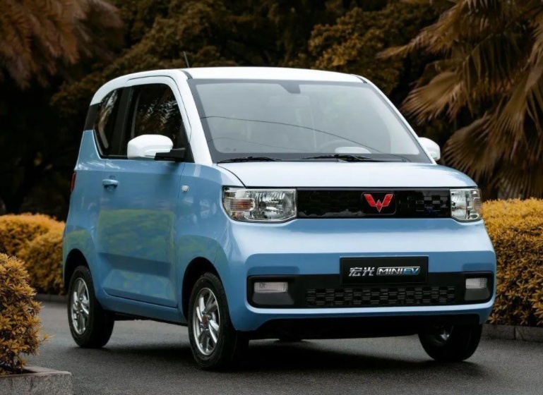 不超3万元起 宏光MINI EV与奔奔E-Star如何选?