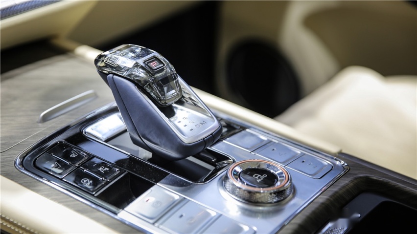 坦克500正式发布！3.0T+9AT还买啥普拉多？