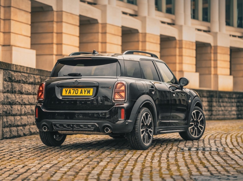 外观黑化 MINI COUNTRYMAN特别版车型官图发布