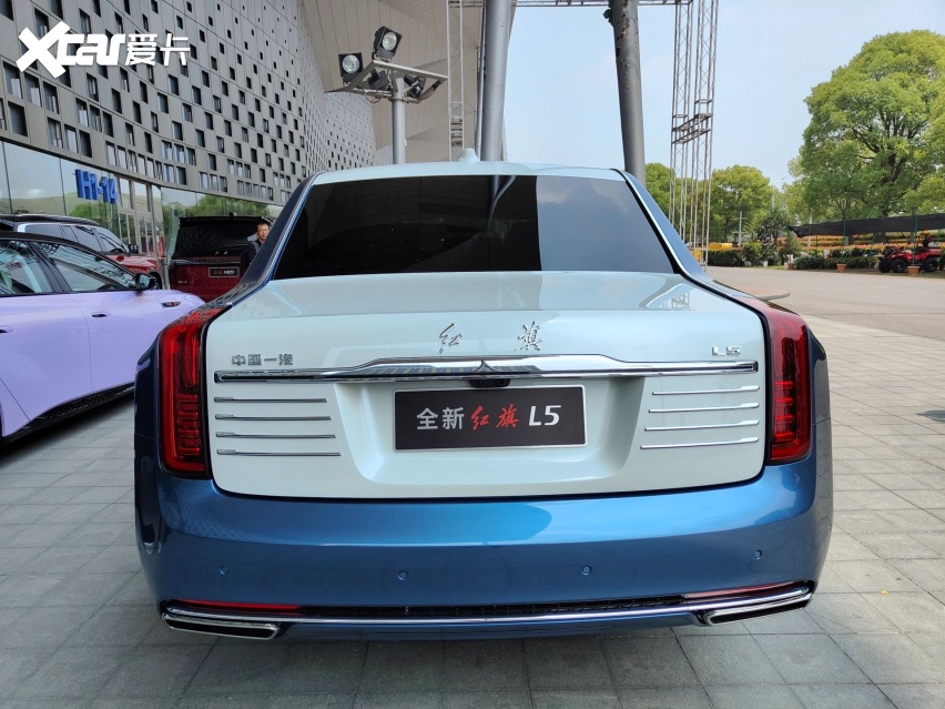或700万起？新一代红旗L5现身街头，长近6米+升降立标，搭V8动力