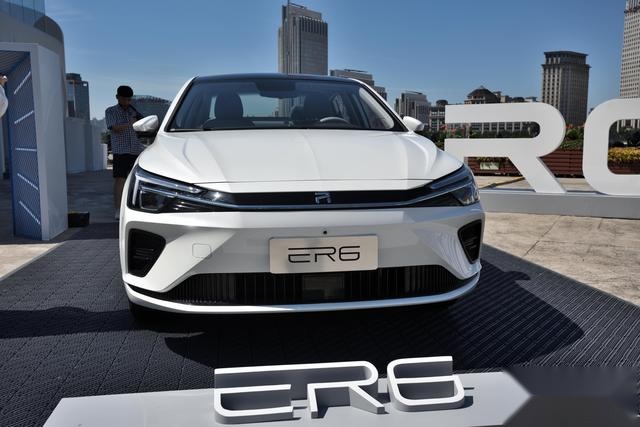 16.28万起售，全新车标首发、NEDC续航620km！荣威R ER6上市