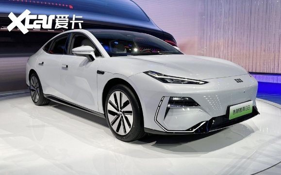 超高颜值、超丝滑车机！银河E5定档8月3日晚20点上市！