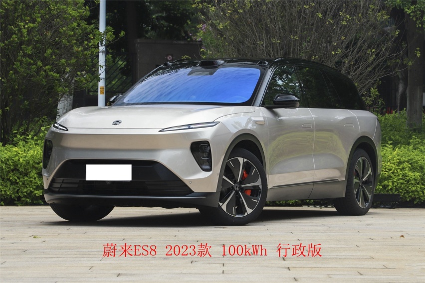 家用豪华SUV对决：蔚来ES8和宝马X5，预算60万选谁更明智？