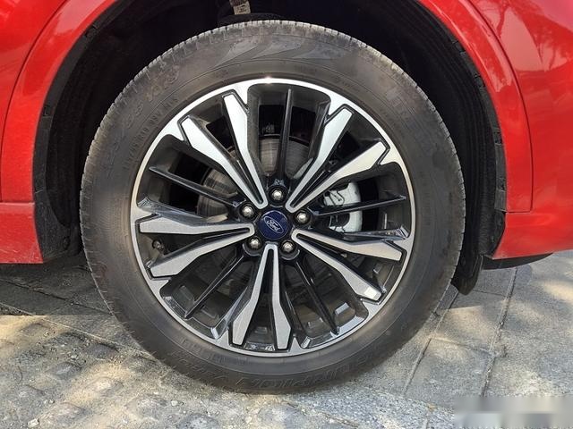 20万级别既好开又运动的SUV 体验福特锐际