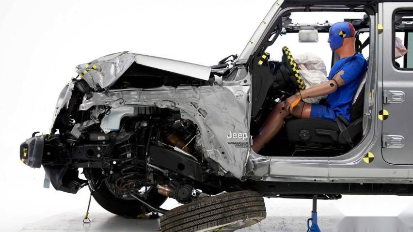 jeep-wrangler-jl-crash-test (3).jpg