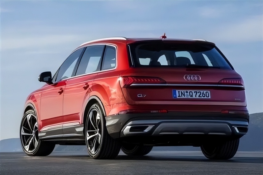 奥迪Q7降价最高近7万，宝马X7、奔驰GLE会跟进吗？