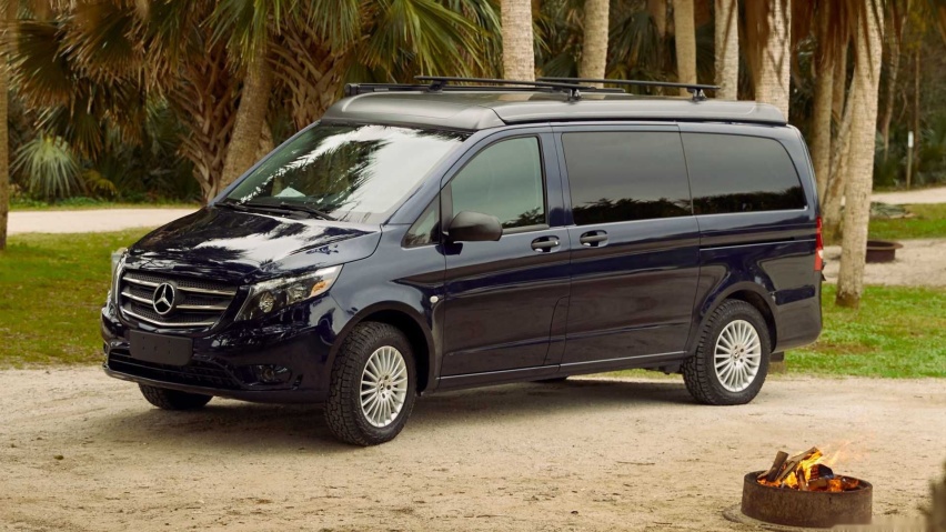 mercedes-benz-metris-getaway-three-quarters.jpg