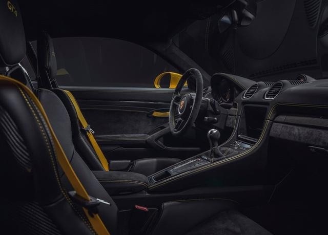 保时捷718 Cayman GT4将推出PDK版本