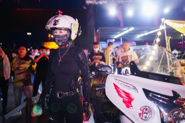 “炮火联盟”阿拉善开营 那个和车主玩在一起长城炮又搞大事情