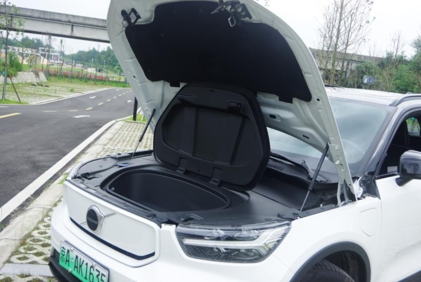 试驾沃尔沃XC40-P8：通电才是“北欧豪华”，但安全还是“老梗”