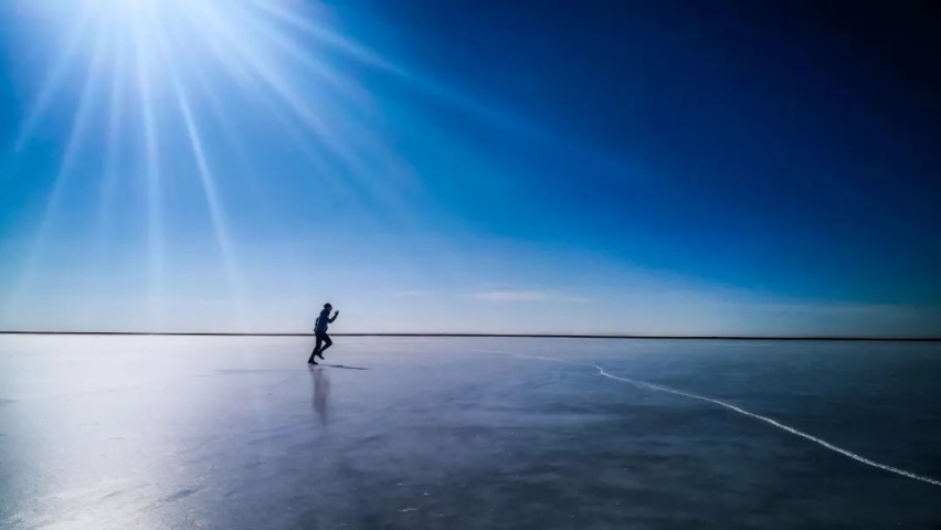 驾期 | 拉着房车巡游五千多公里，我们一路杀到大西北