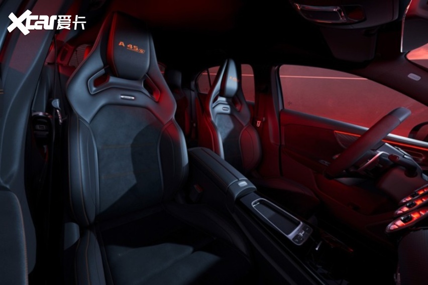 纯正进口 新款梅赛德斯- AMG A 45 4MATIC+上市