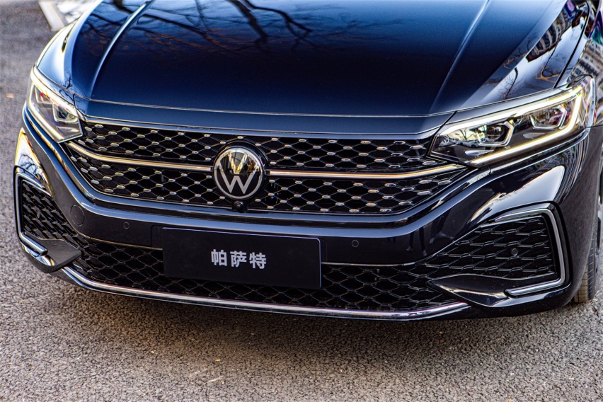依旧能打？实拍2024款帕萨特，不偏科的B级车！