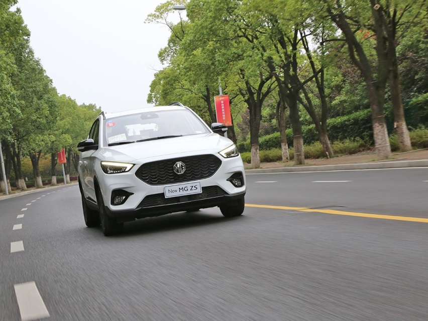 这台1.3T+6AT，带自动驾驶的10万级SUV实力如何？