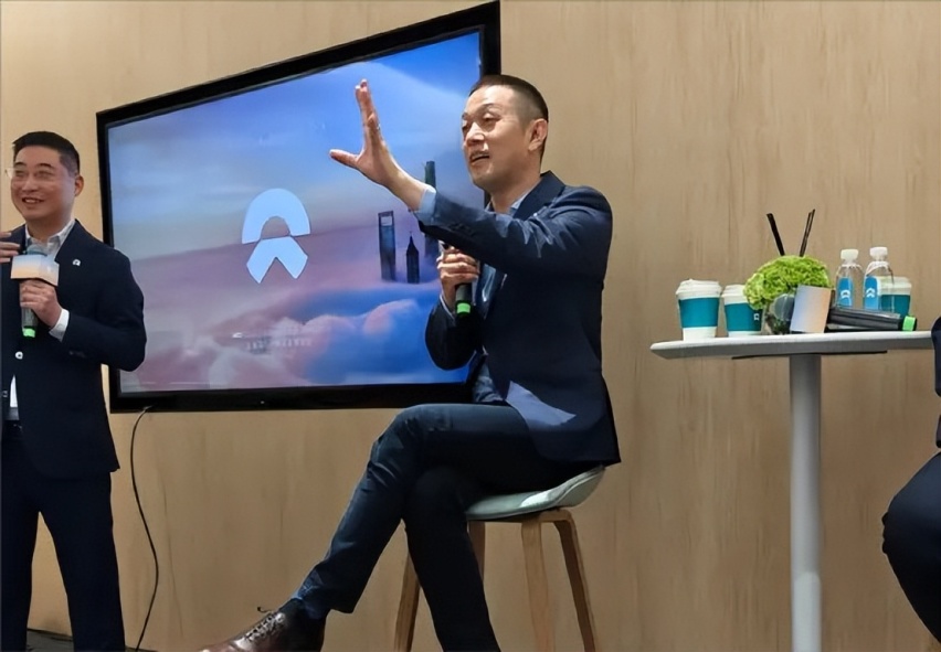 合众张勇 蔚来李斌公开diss车载大屏 “我不让我的孩子看”