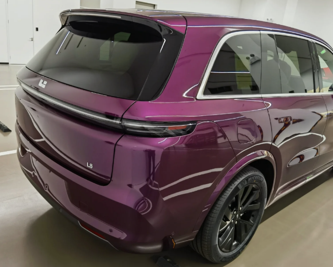 中大型SUV“优选”：理想L8，配置完善，续航表现理想，适合家用