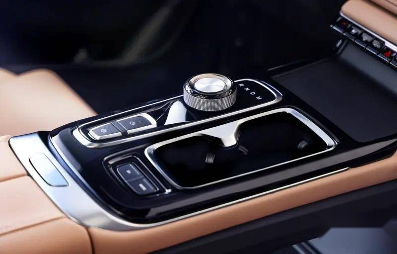 120km纯电续航，售价12.99w-14.99w的江淮QX PHEV