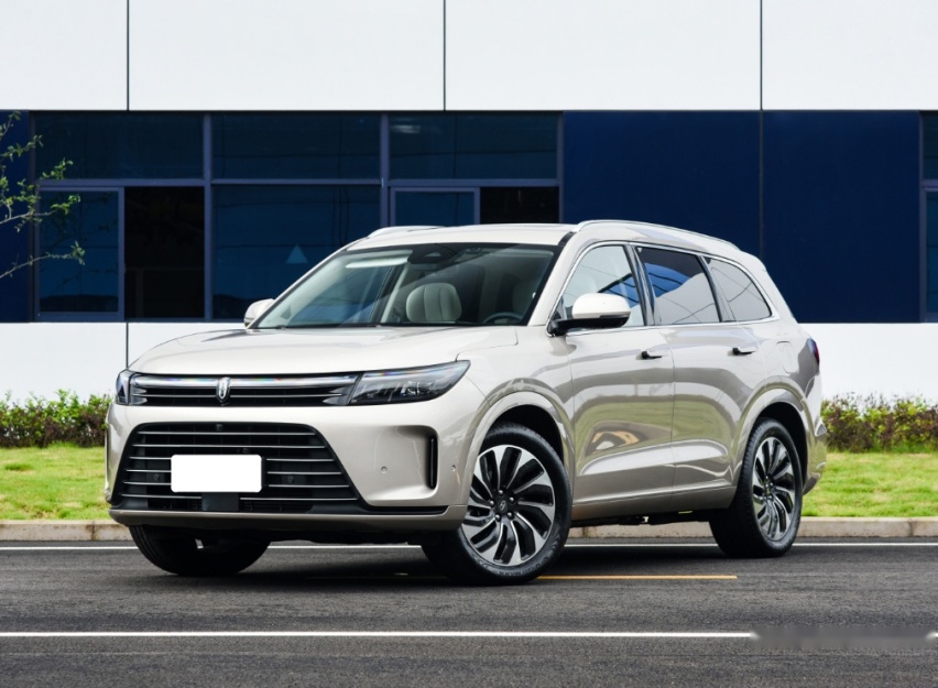 都是新能源中大型SUV，岚图FREE和问界M7，谁的安全性更靠谱？