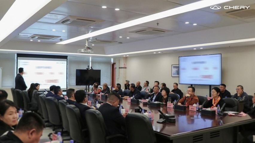 因“艾”相聚 千校驾到 ——内蒙古驾培行业协会走进奇瑞