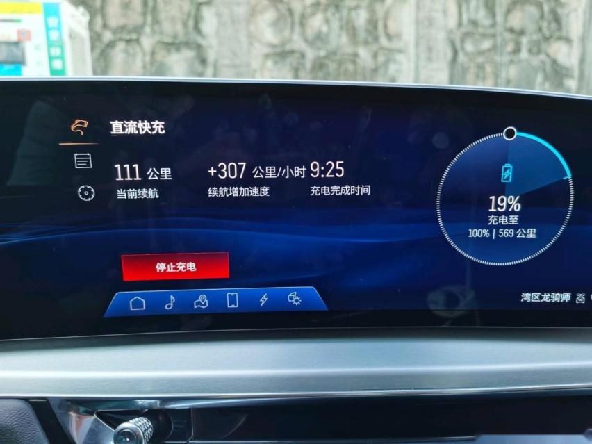 豪华又实用，凯迪拉克IQ锐歌黄金右脚太给力