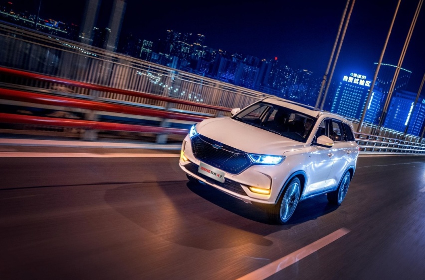 颜值、空间、动力和品质，长安欧尚X7领跑十万级SUV