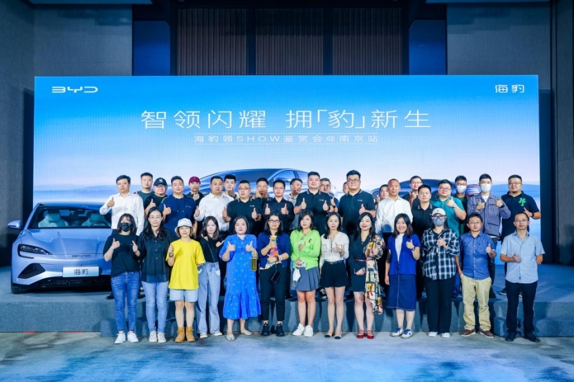 3.8秒破百，最高续航700km，比亚迪又出一爆款
