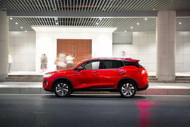 全球首款微信车载版量产SUV，第二代传祺GS4正式上市